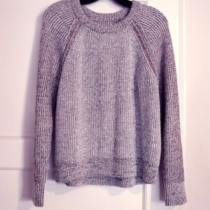 Warm wool sweater in a beautiful ashy gray color